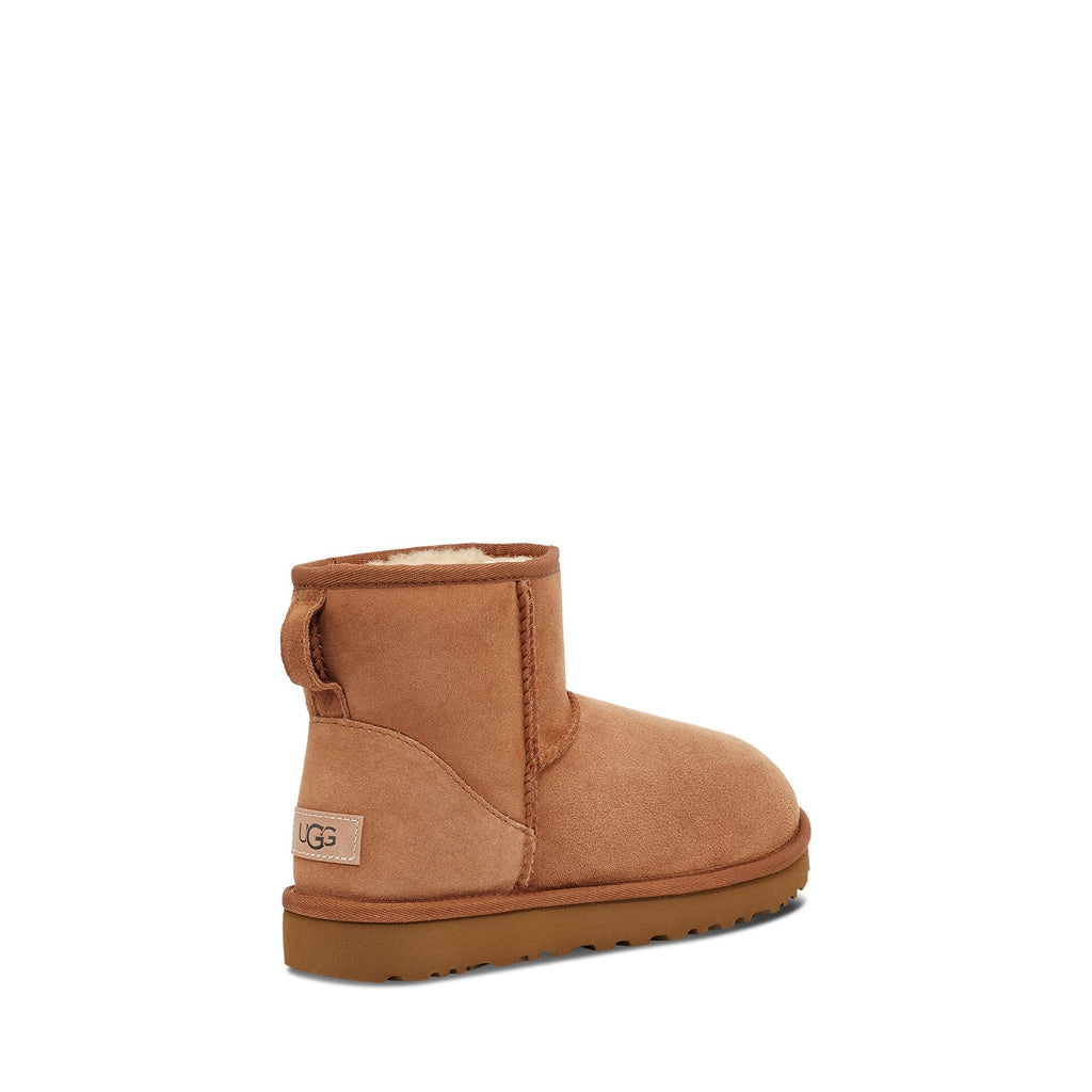 UGG Women's Classic Mini II Boot in Chestnut