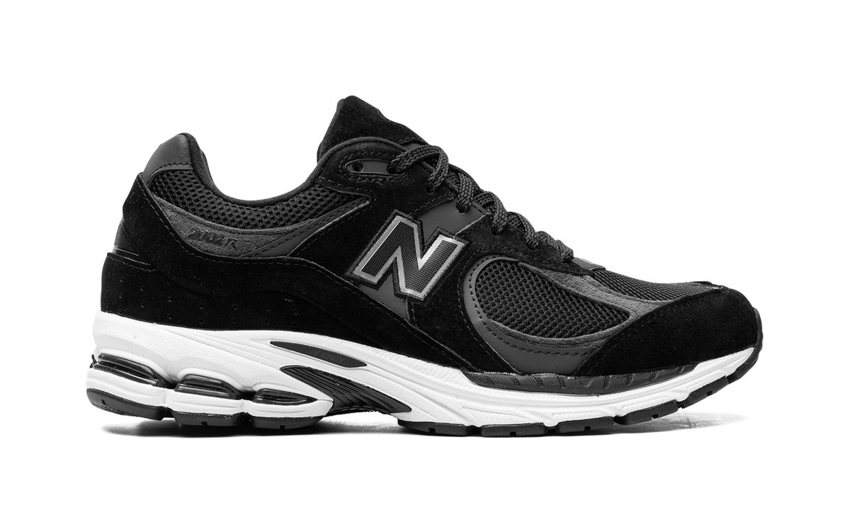 2002R "Black / Gunmetal" M2002RBK
