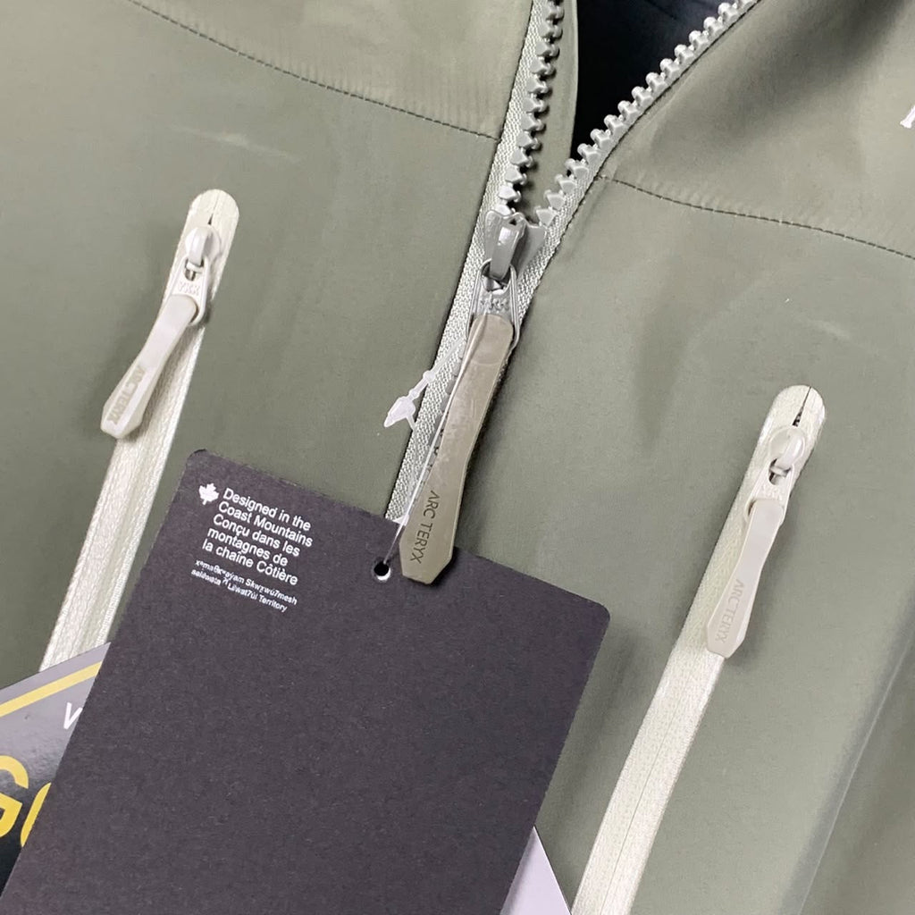 Arc'teryx Men's Alpha SV6 'Light Green'