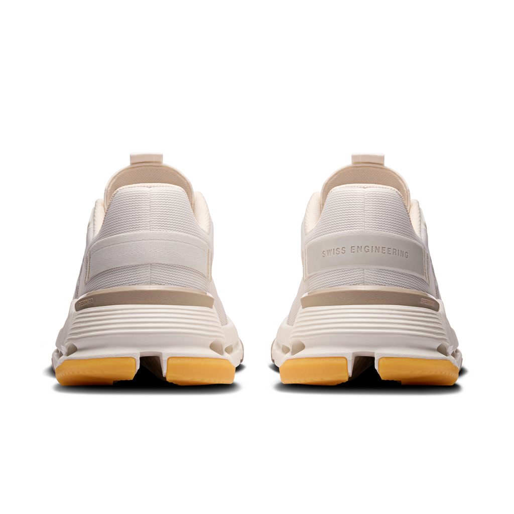 On Running Women's Cloudnova Form 2
