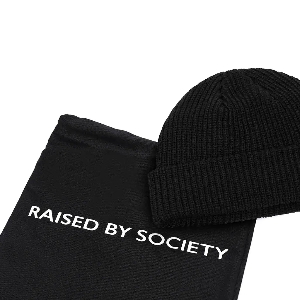 BLACK FISHERMAN BEANIE