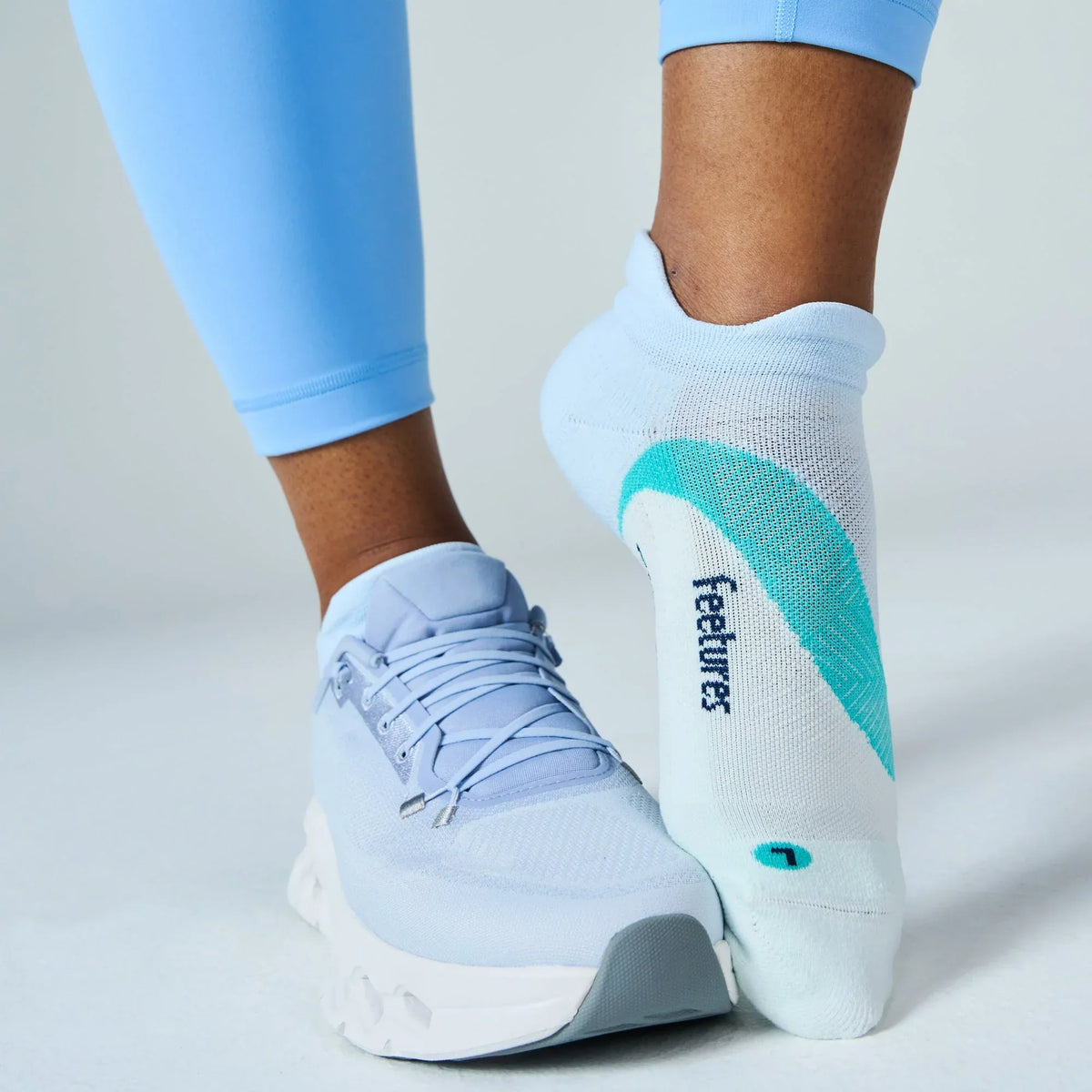 Feetures Socks Elite Light Cushion Tab