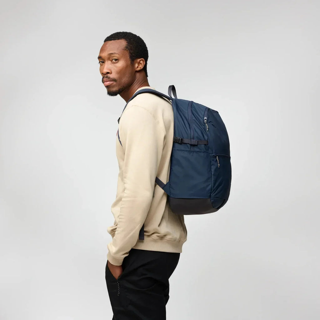 Fjallraven High Coast Backpack 24 in Navy