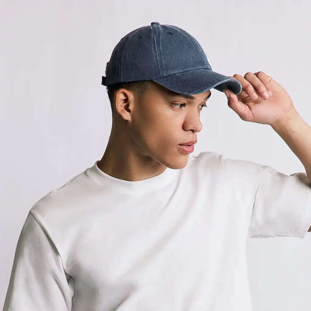 NAVY BLUE VINTAGE CAP
