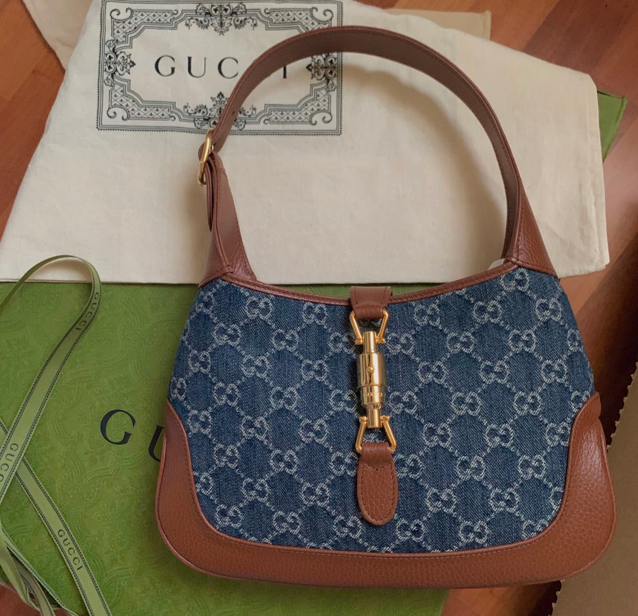 Gucci Jackie 1961 GG Canvas Shoulder Bag-637092