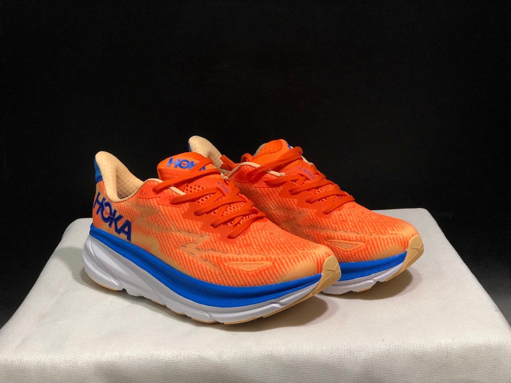 HOKA ONE ONE Clifton 9