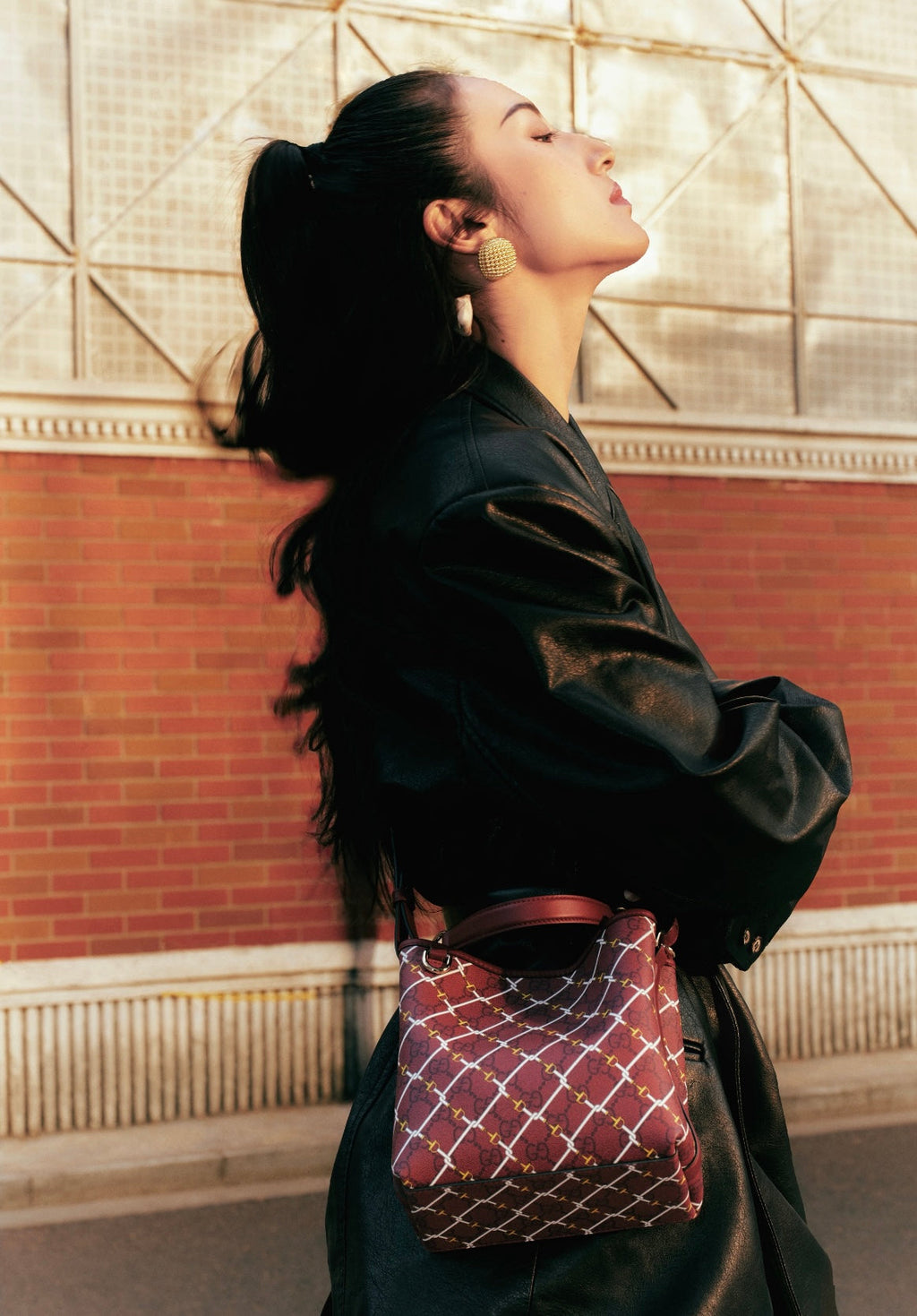 Gucci GG Emblem Bucket Bag – 815118