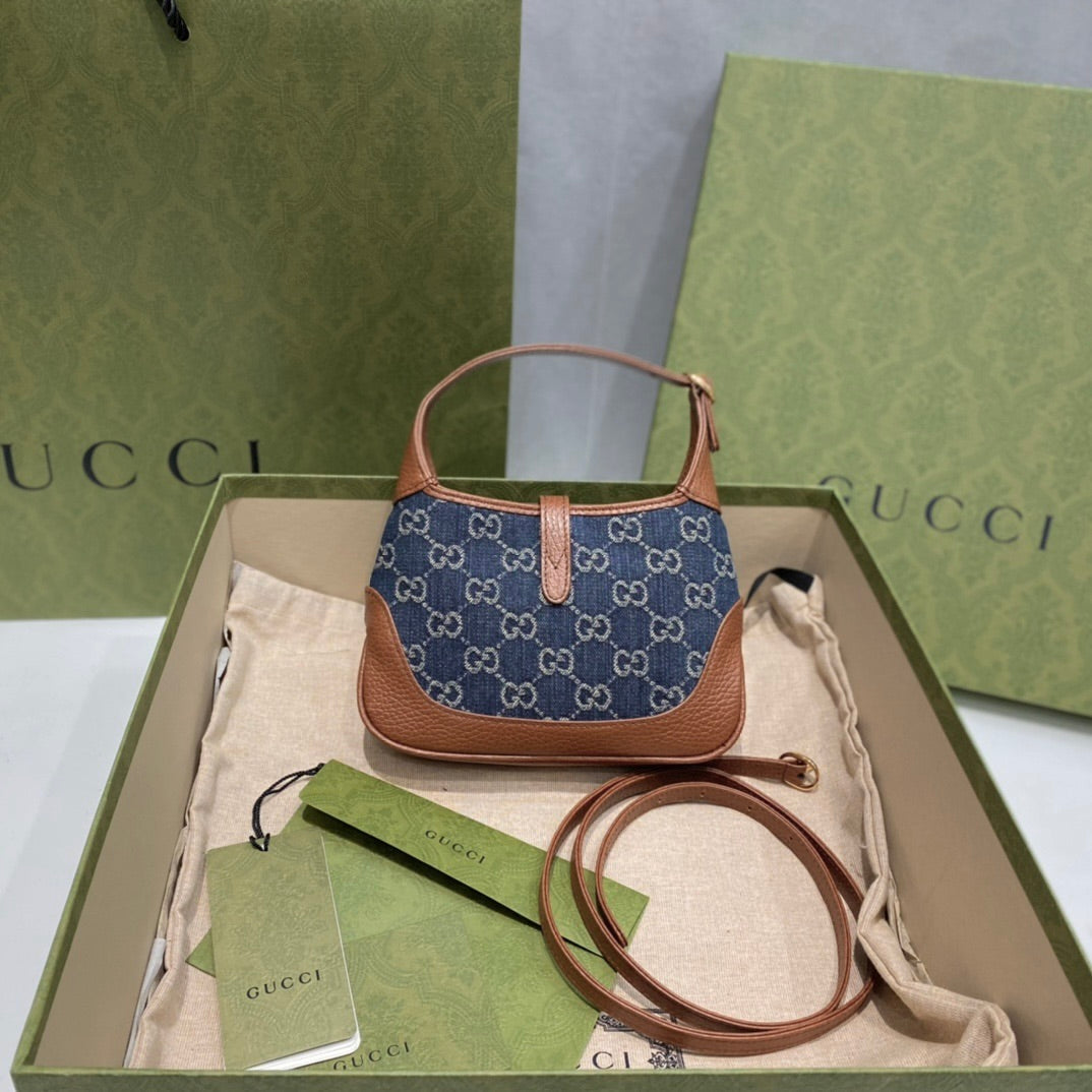 Gucci Jackie 1961 GG Canvas Shoulder Bag-637092
