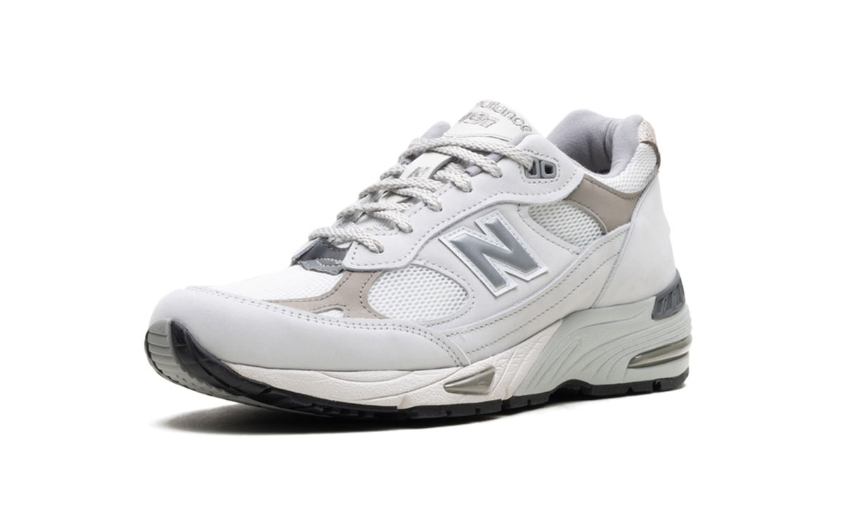 991 "Made In UK - Star White" M991FLB
